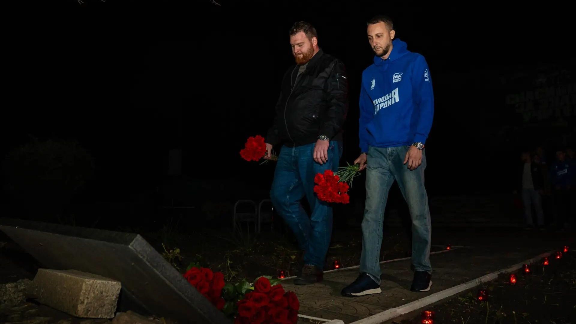 Память погибших педагогов в День учителя почтили в Донецке Память погибших педагогов в День учителя почтили в Донецке - РИА Новости, 1920, 05.10.2026