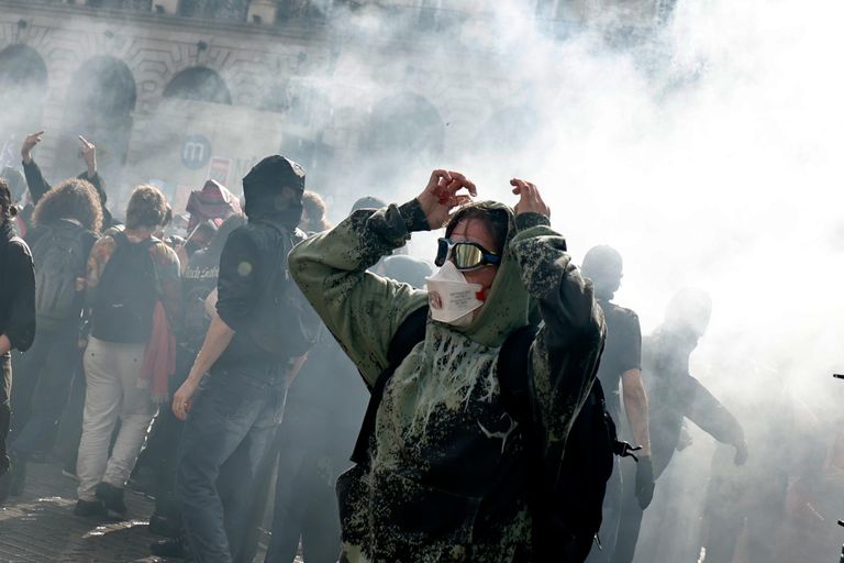 Протесты старшеклассников в Париже, Франция Протесты старшеклассников в Париже, Франция