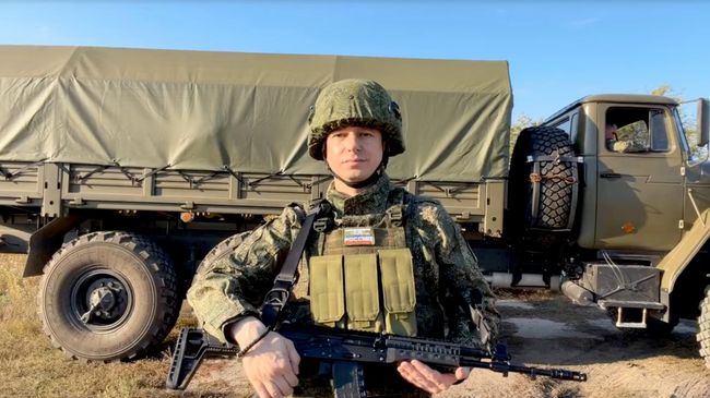 Депутат Госдумы седьмого и восьмого созывов от Санкт-Петербурга Михаил Романов отправился служить в зону проведения СВО