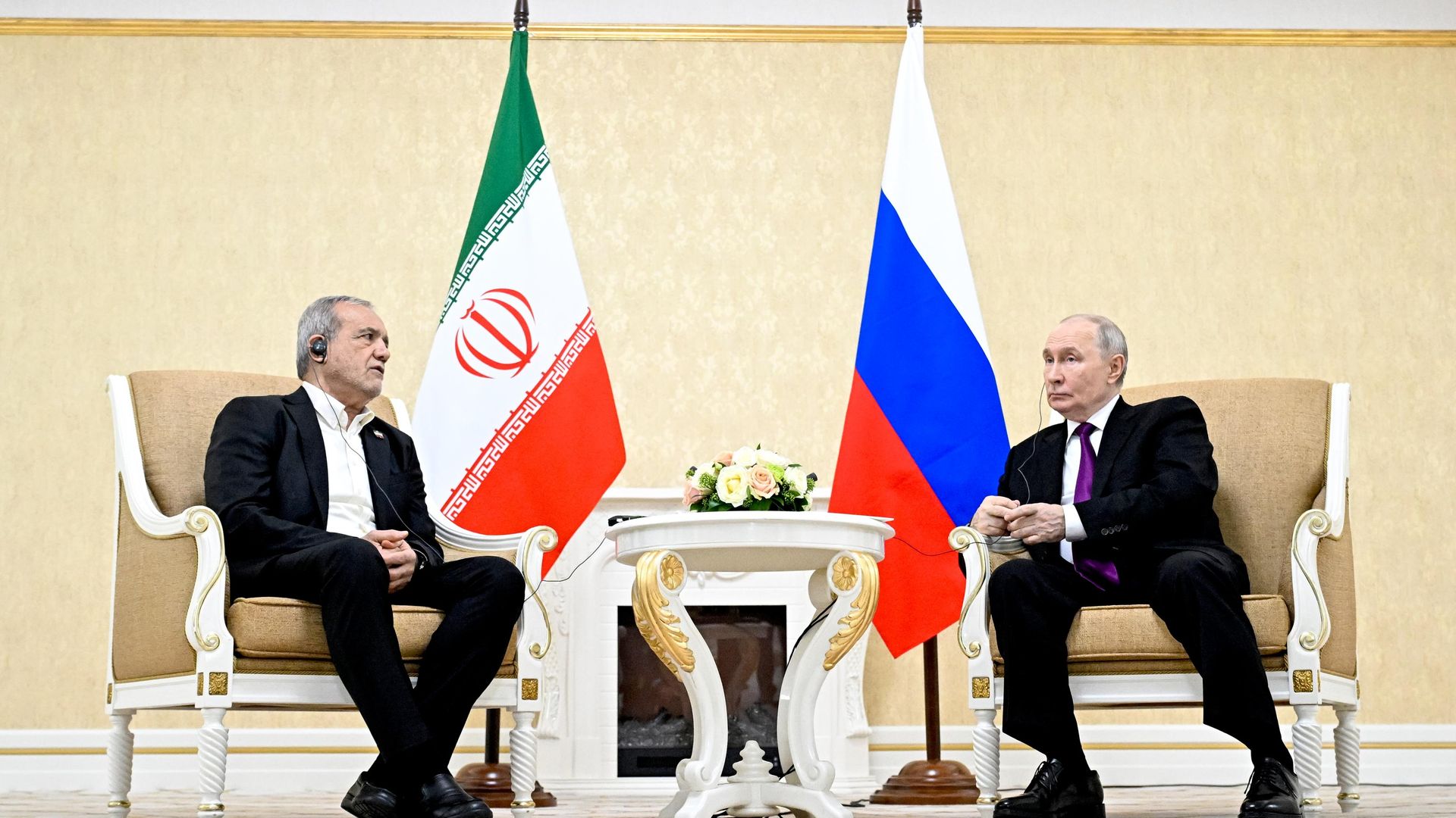 Рабочая поездка президента РФ Владимира Путина в Туркменистан Рабочая поездка президента РФ Владимира Путина в Туркменистан - РИА Новости, 1920, 08.10.2026