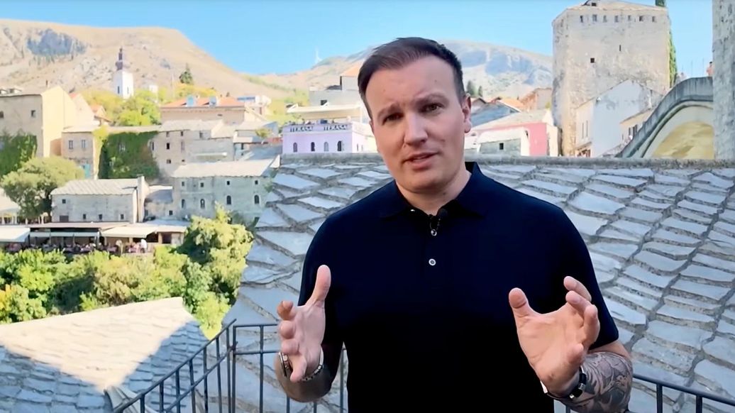 Власти Черногории выдворят авторов проекта "Рыбарь" из страны