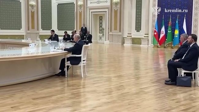 Кадры заседания Каспийского экологического саммита