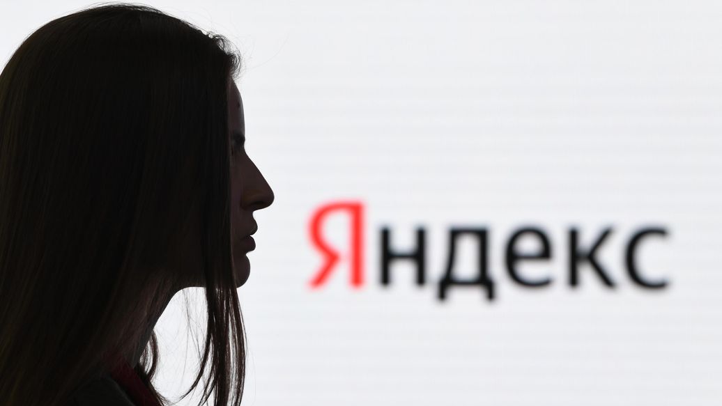 Деньги клиентов "Яндекс Пэй" находятся в безопасности, заявили в компании