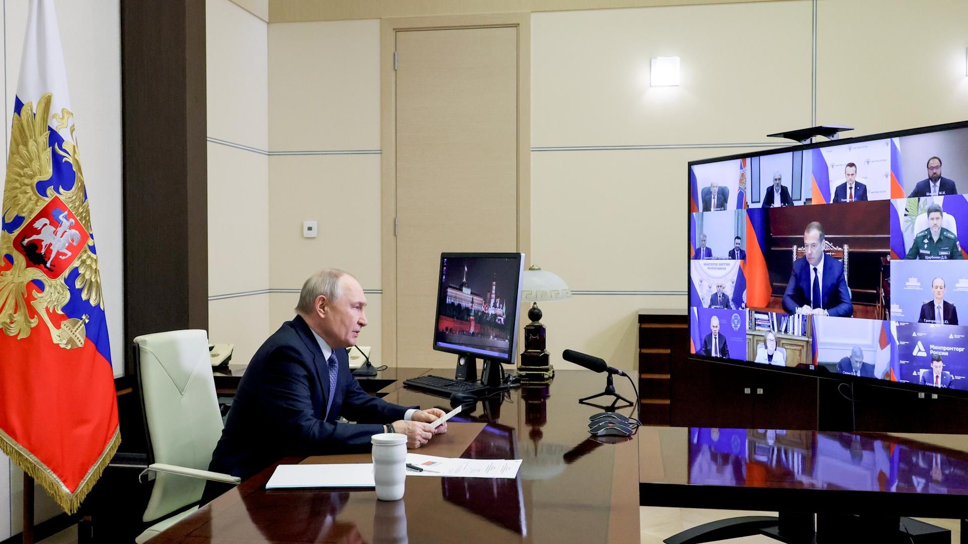 Путин: высокотехнологичная Россия – залог уверенности на историческую перспективу - РИА Новости, 1920, 15.10.2026
