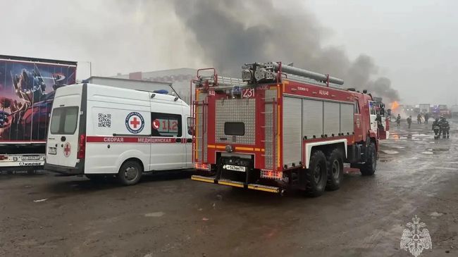 Ликвидация пожара в складском помещении в Люберцах Московской области