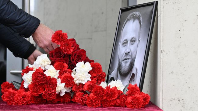 МИД в годовщину гибели военкора Зуева отметил его верность призванию