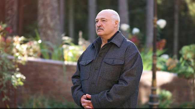 Президент Белоруссии Александр Лукашенко во время рабочей поездки в Витебскую область. 16 октября 2026