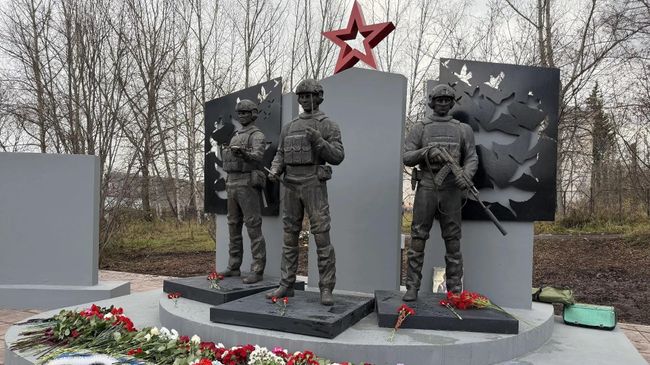 Мемориал погибшим участникам СВО открыли в Железногорске-Илимском на севере Приангарья