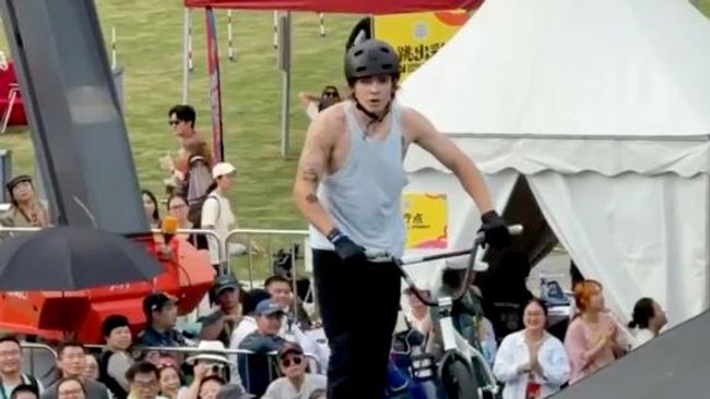 Россиянин Арсений Любишкин на этапе Кубка мира по BMX-фристайлу в Шанхае