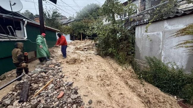 Паводок в поселке Кореиз в Крыму