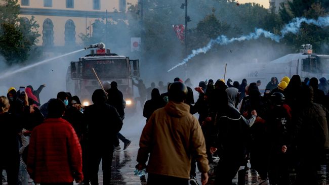 Протест студентов в Албании