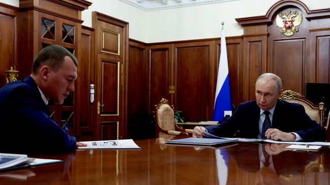 Встреча Путина с министром спорта Дегтяревым Встреча Путина с министром спорта Дегтяревым