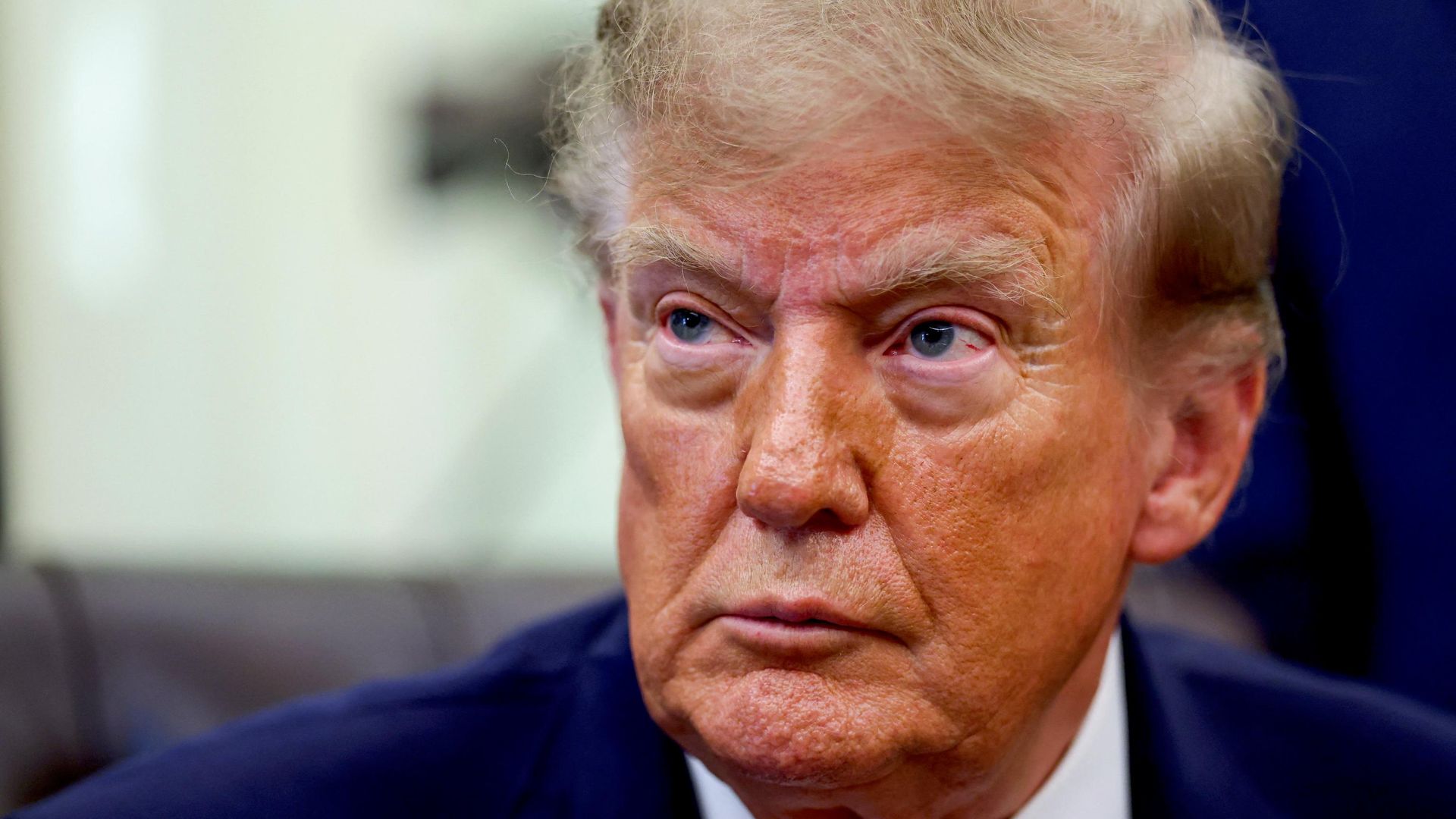 Президент США Дональд Трамп в Овальном кабинете Белого дома в Вашингтоне - РИА Новости, 1920, 21.10.2026