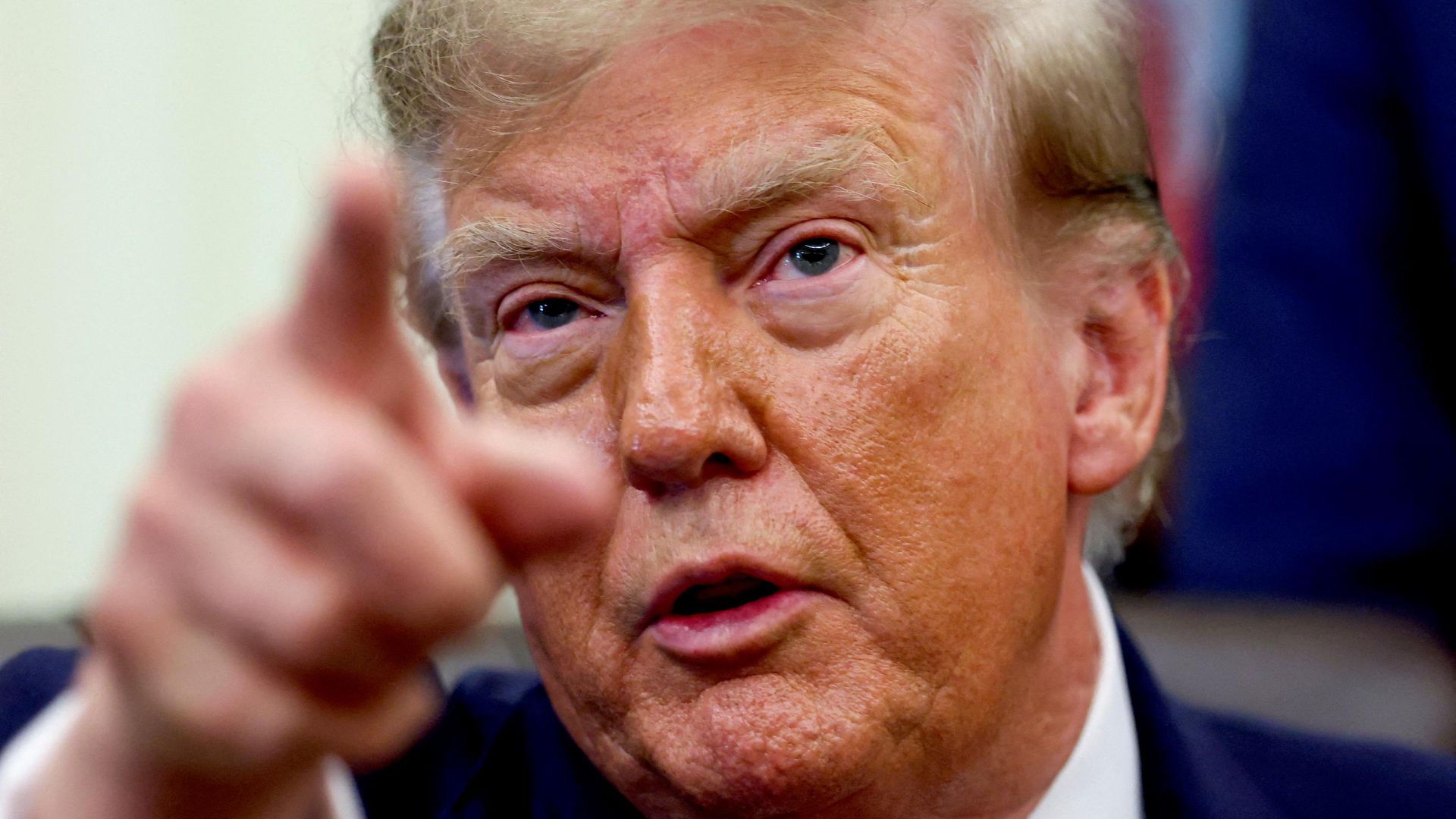 Трамп заявил, что имеет право баллотироваться на третий президентский срок