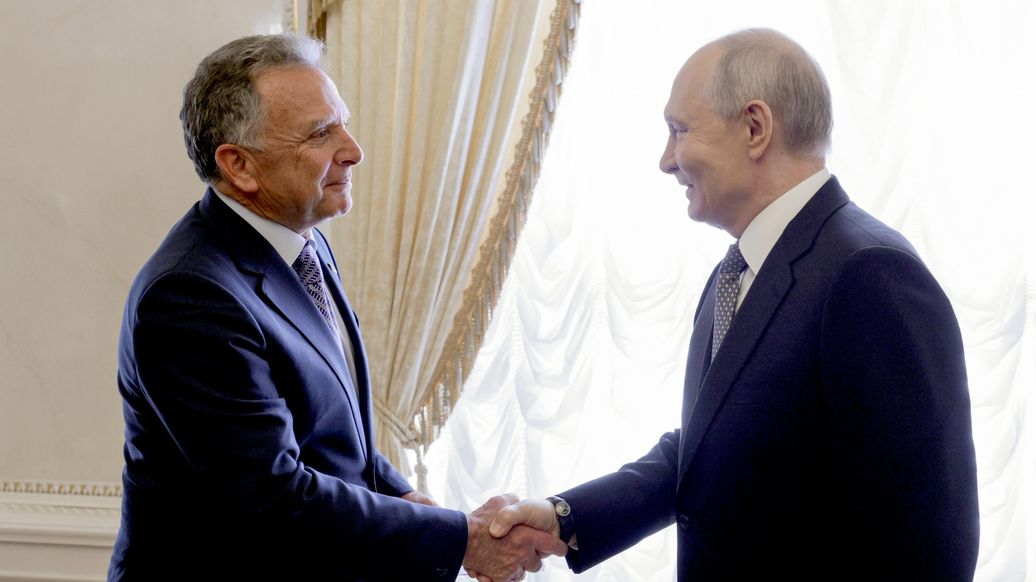 Ушаков рассказал о деталях переговоров Путина и Уиткоффа в Петербурге