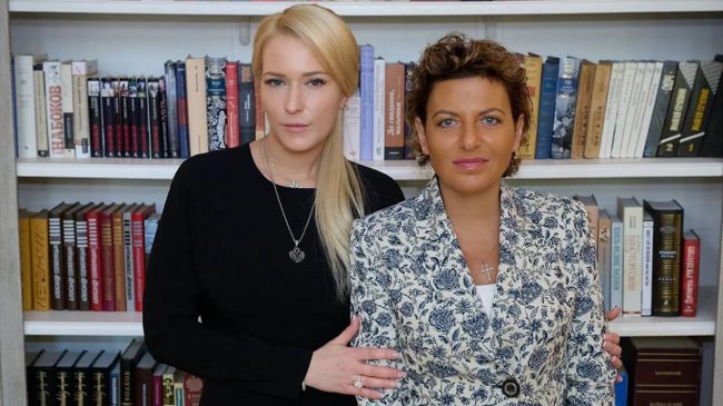 Яна Лантратова и Маргарита Симоньян