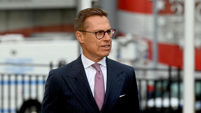 Это последний шанс: президент Финляндии отчитал Зеленского перед встречей с Уиткоффом Это последний шанс: президент Финляндии отчитал Зеленского перед встречей с Уиткоффом