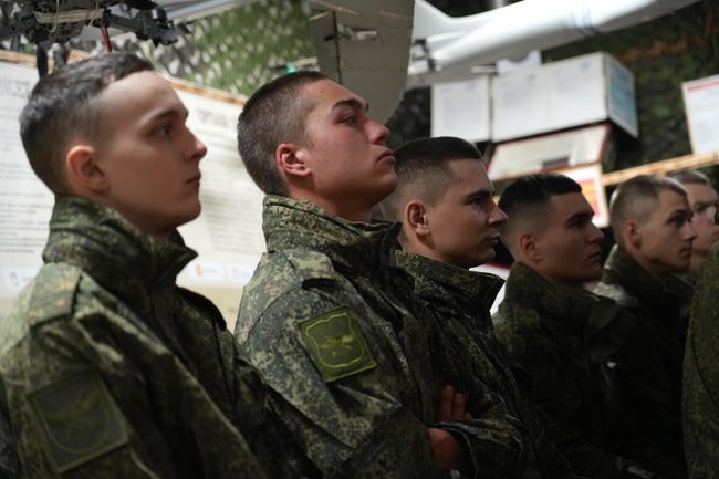 Вчерашние студенты, которые подписали спецконтракт