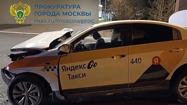 Последствия ДТП с участием такси в Зеленограде