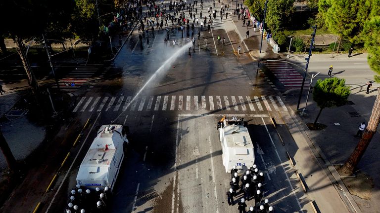 Акция протеста в  Тиране, Албания