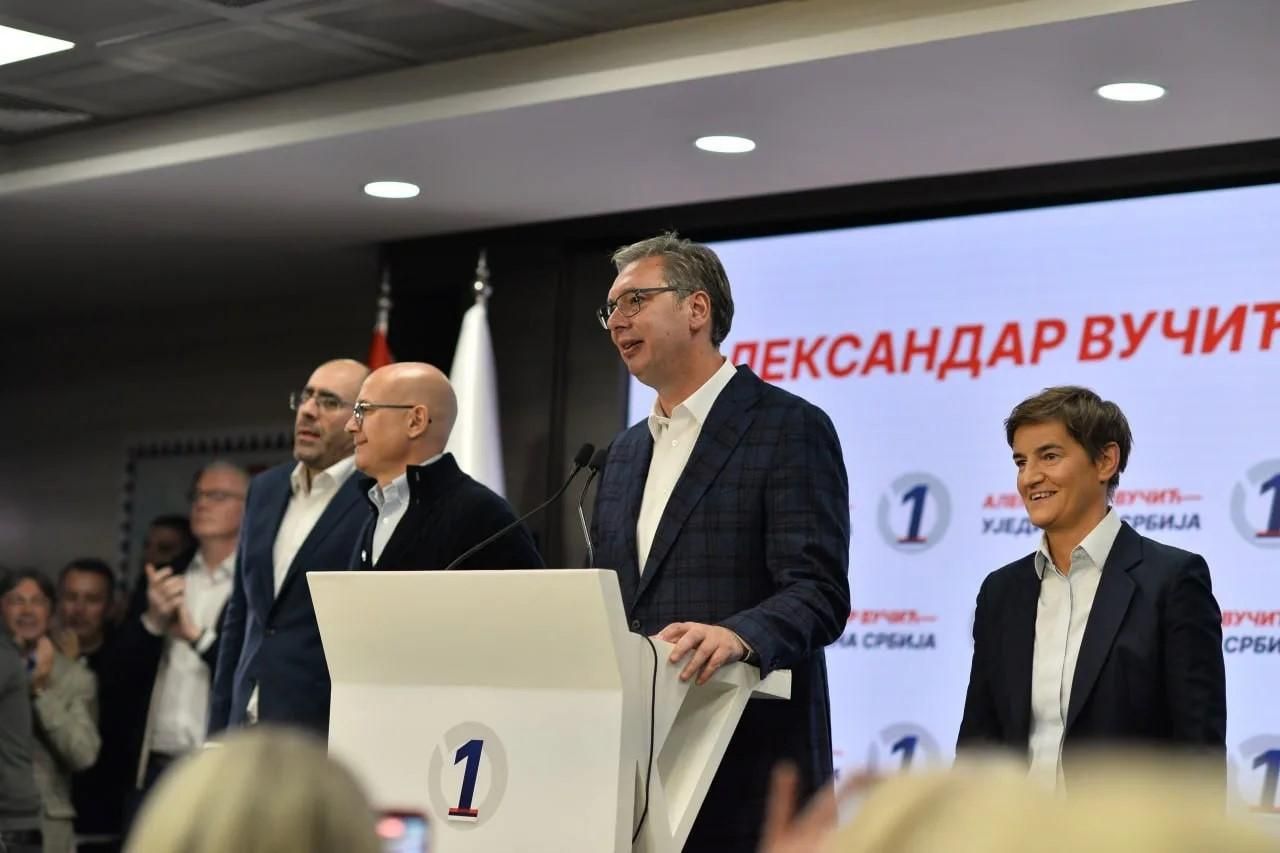 Александр Вучич выступает после закрытия избирательных участков на парламентских выборах в Белграде, Сербия - РИА Новости, 1920, 26.10.2026
