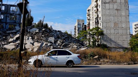 Вид на одну из улиц в Авдеевке Вид на одну из улиц в Авдеевке