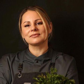 Лариса Ласкина, руководитель кулинарной студии Гурмикс в Новосибирске Лариса Ласкина, руководитель кулинарной студии Гурмикс в Новосибирске