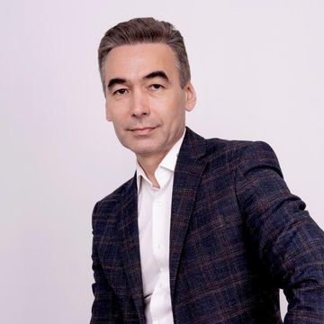 Равиль Карасов
