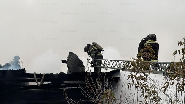 Ликвидация пожара в частном доме в Томске