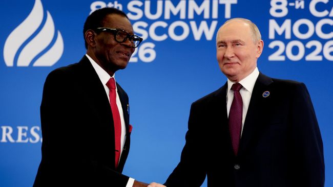 Владимир Путин и президент Экваториальной Гвинеи Теодоро Обианг Нгема Мбасого