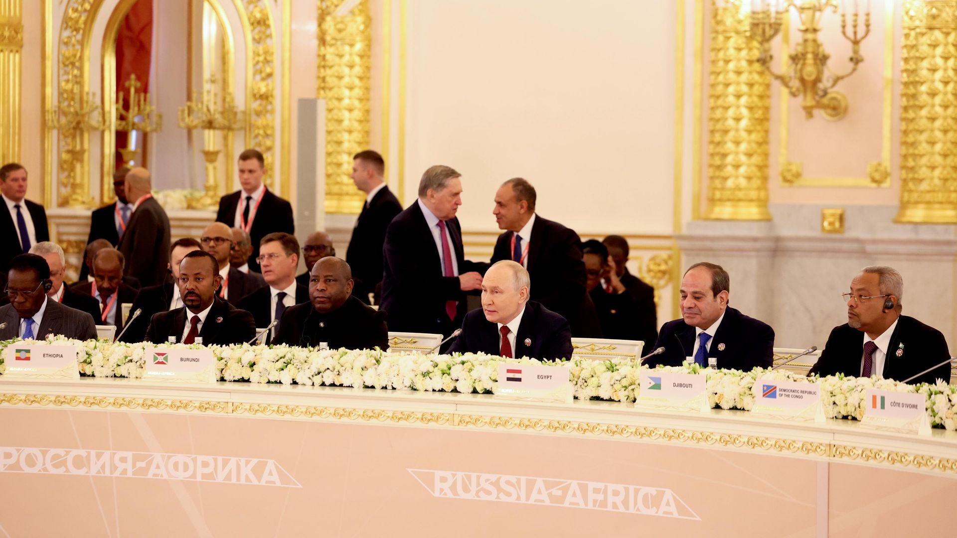 Президент РФ Владимир Путин на пленарном заседании III Саммита Россия - Африка в Москве. 29 октября 2026 - РИА Новости, 1920, 29.10.2026