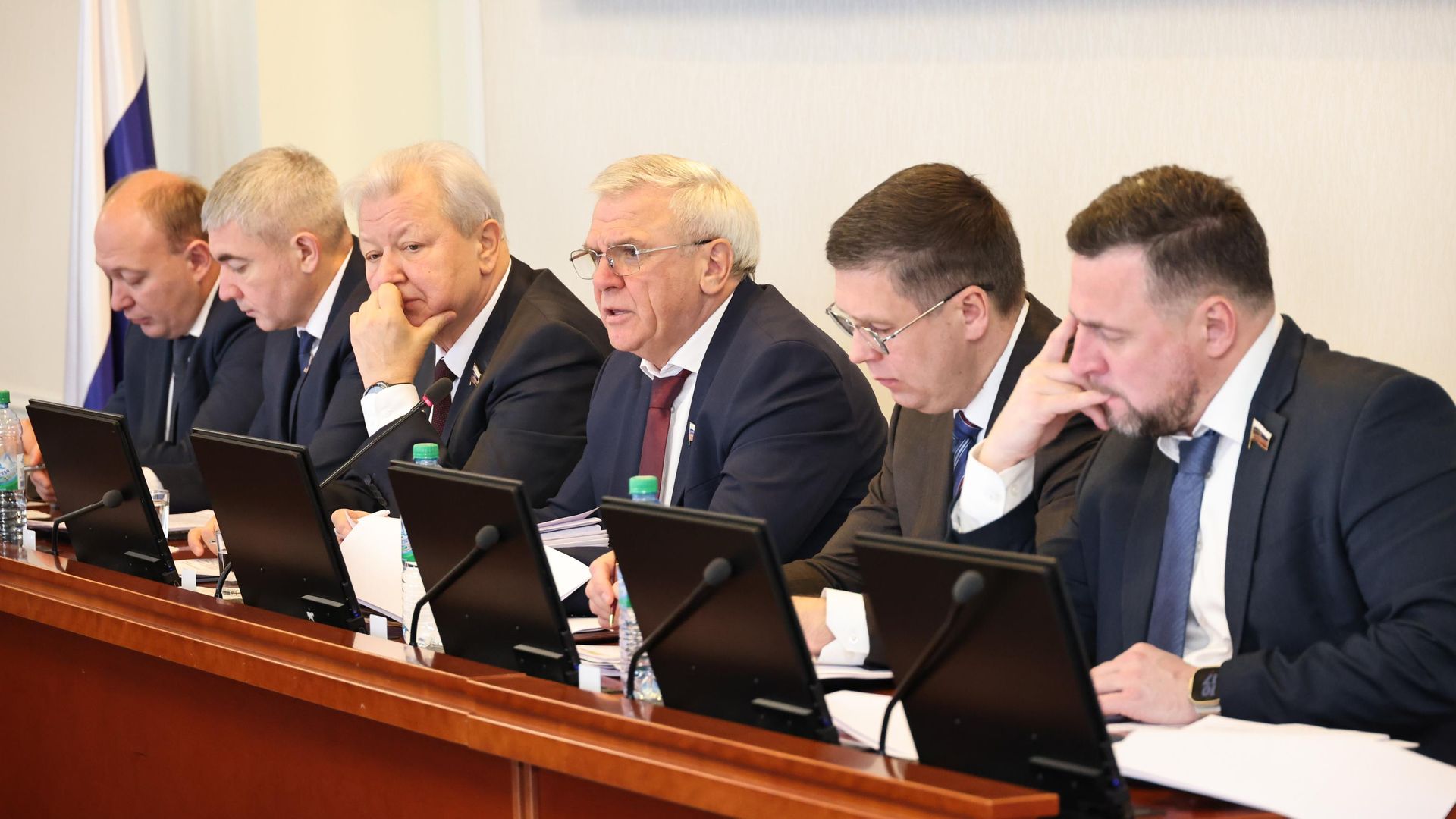 Председатель законодательного собрания региона Евгений Люлин Председатель законодательного собрания региона Евгений Люлин - РИА Новости, 1920, 29.10.2026