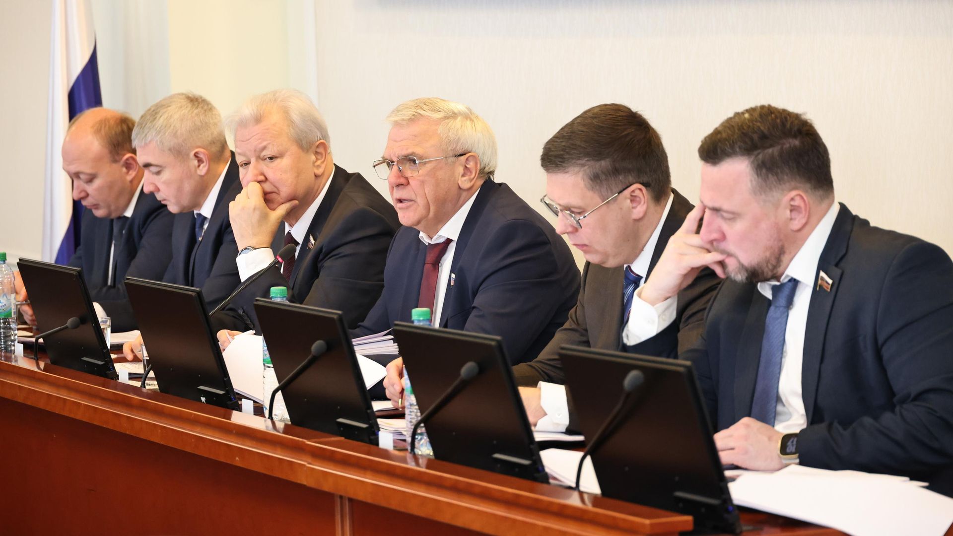 Председатель законодательного собрания региона Евгений Люлин Председатель законодательного собрания региона Евгений Люлин - РИА Новости, 1920, 29.10.2026