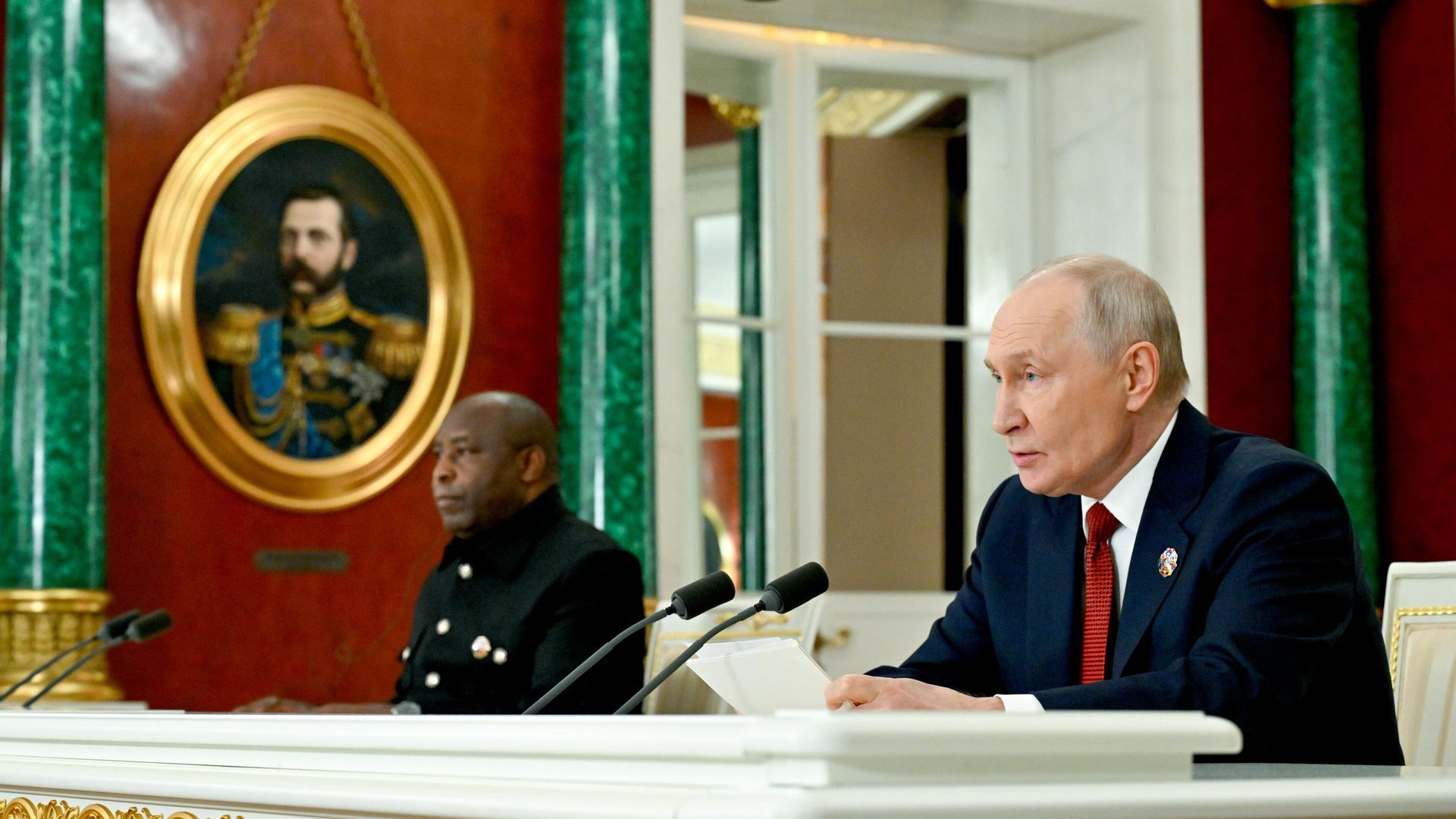 Заявление для СМИ президента Владимира Путина и президента Бурунди, председателя Африканского союза Эвариста Ндайишимийе - РИА Новости, 1920, 29.10.2026
