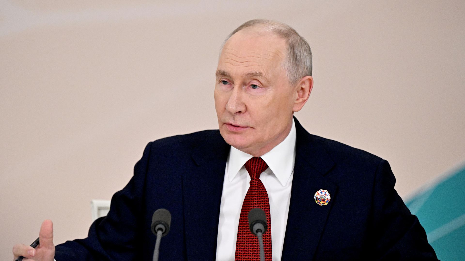 Президент РФ Владимир Путин выступает с заявлением для СМИ после пленарного заседания III Саммита Россия - Африка в Москве Президент РФ Владимир Путин выступает с заявлением для СМИ после пленарного заседания III Саммита Россия - Африка в Москве - РИА Новости, 1920, 29.10.2026