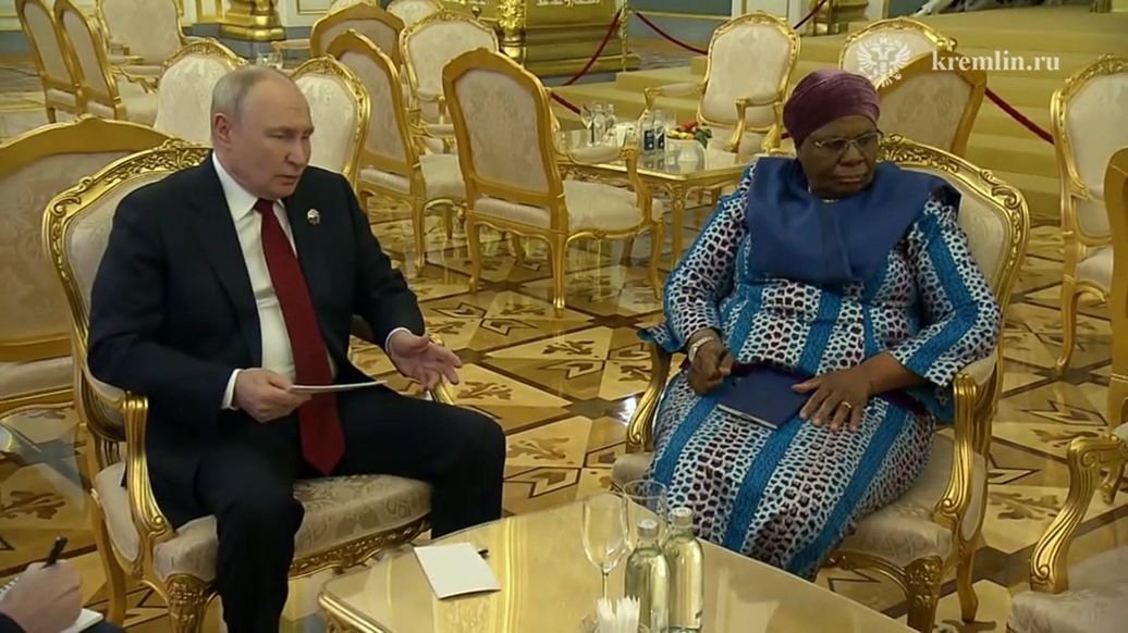 Путин встретился с президентом Намибии