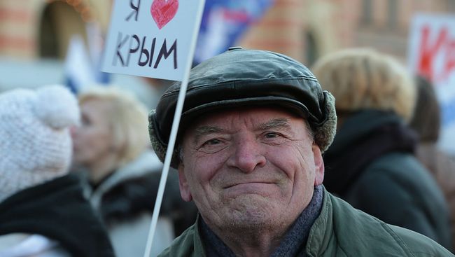 Митинг в поддержку Крыма в Санкт-Петербурге Митинг в поддержку Крыма в Санкт-Петербурге