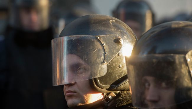 Сотрудники правоохранительных органов МВД Украины. Архивное фото Сотрудники правоохранительных органов МВД Украины. Архивное фото