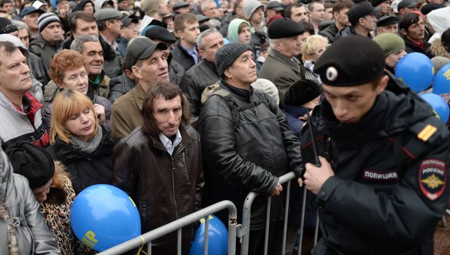 Участники митинга партии ЛДПР на Пушкинской площади в Москве Участники митинга партии ЛДПР на Пушкинской площади в Москве