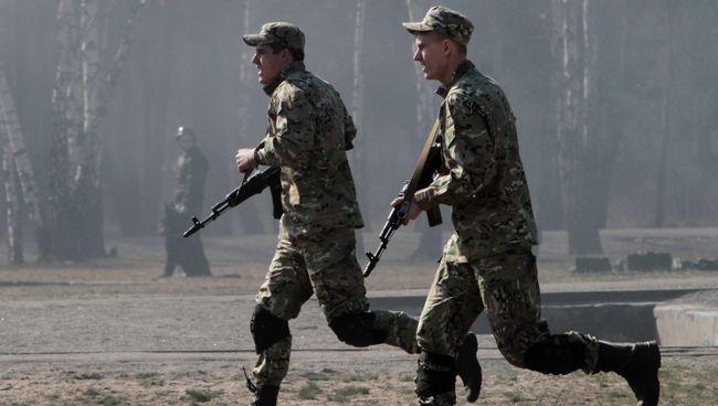 Учения украинских военных. Архивное фото Учения украинских военных. Архивное фото