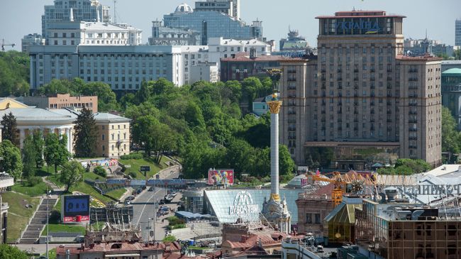 Вид на площадь Независимости в Киеве. Архивное фото Вид на площадь Независимости в Киеве. Архивное фото