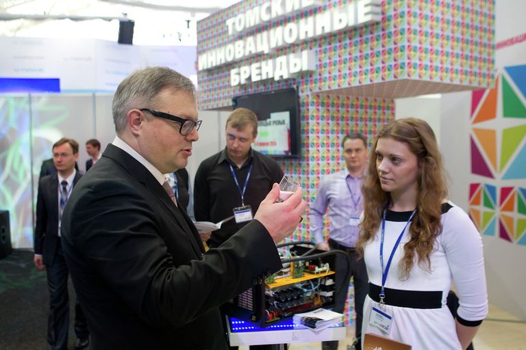 Наука плюс креатив: в Томске стартовал форум молодых ученых U-NOVUS Наука плюс креатив: в Томске стартовал форум молодых ученых U-NOVUS