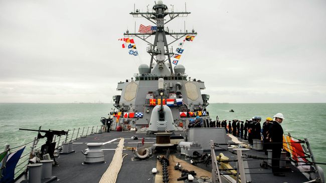Эсминец ВМС США. Архивное фото