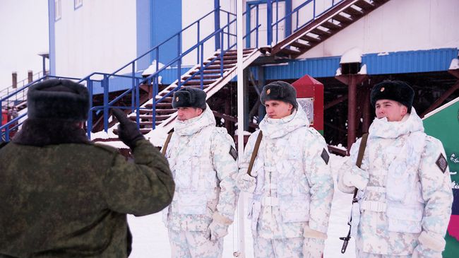 Пограничная застава Нагурское, Земля Франца-Иосифа. архивное фото Пограничная застава Нагурское, Земля Франца-Иосифа. архивное фото