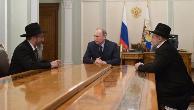 В.Путин встретился с Б.Лазаром и А.Бородой. Архивное фото