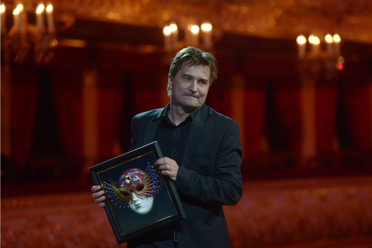 Режиссер Юрий Бутусов на церемонии вручения премии Золотая маска Режиссер Юрий Бутусов на церемонии вручения премии Золотая маска