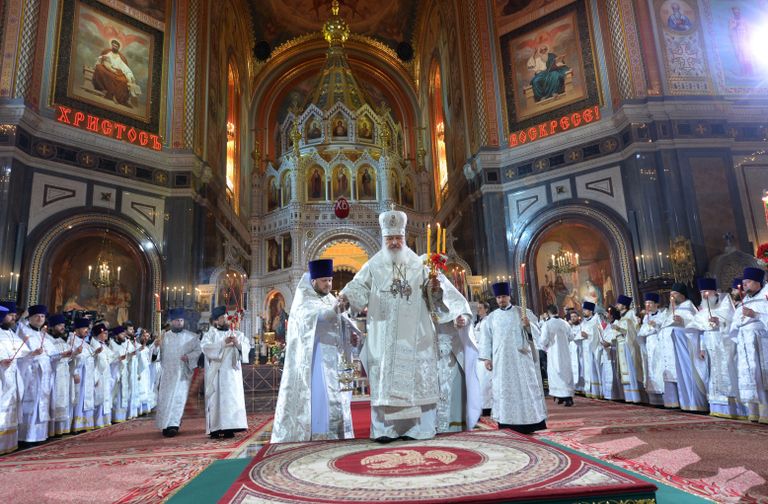 Пасхальное богослужение в храме Христа Спасителя в Москве Пасхальное богослужение в храме Христа Спасителя в Москве