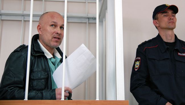 Подозреваемый по делу о захвате заложников в белгородском отделении банка Западный Александр Вдовин. Архивное фото Подозреваемый по делу о захвате заложников в белгородском отделении банка Западный Александр Вдовин. Архивное фото