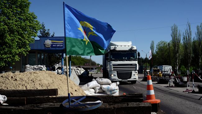 Блокпост у поселка Карпивка в Донецкой области. Архивное фото