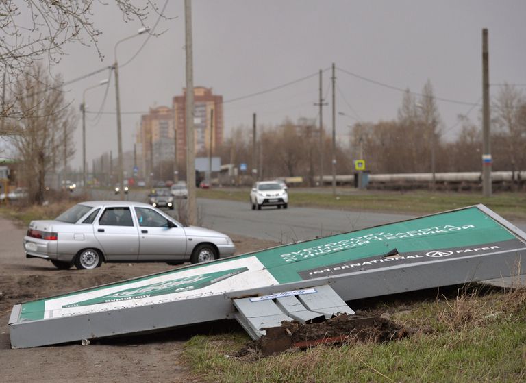 Последствия урагана в Омске